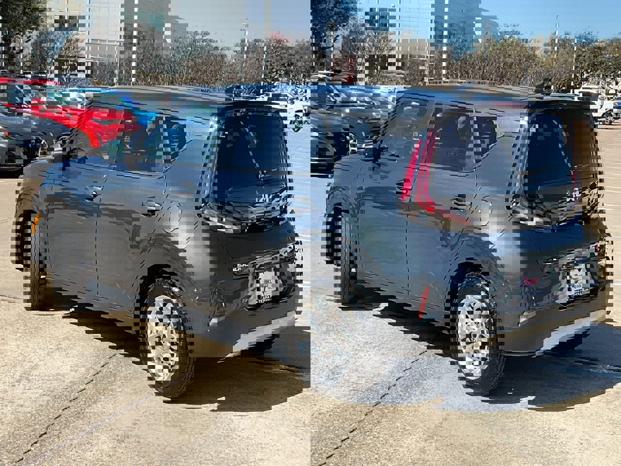 Used 2025 Kia Soul LX w/ LX Technology Package image 7