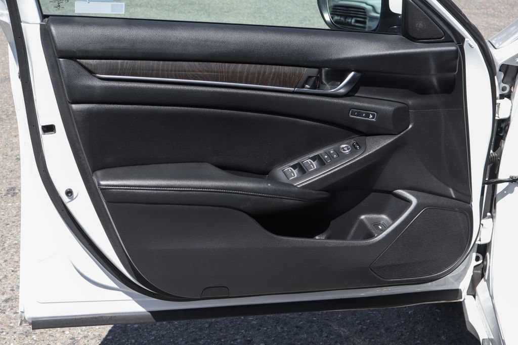 Used 2020 Honda Accord EX-L image 17