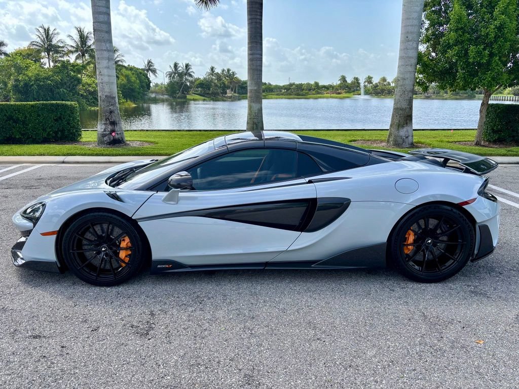 Used 2020 McLaren 600LT Spider RWD image 12