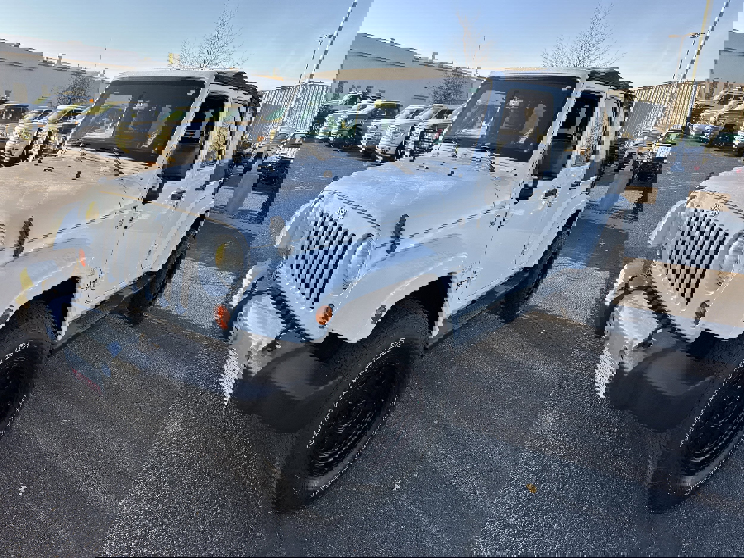 Used 2012 Jeep Wrangler Unlimited Sahara w/ Connectivity Group image 3