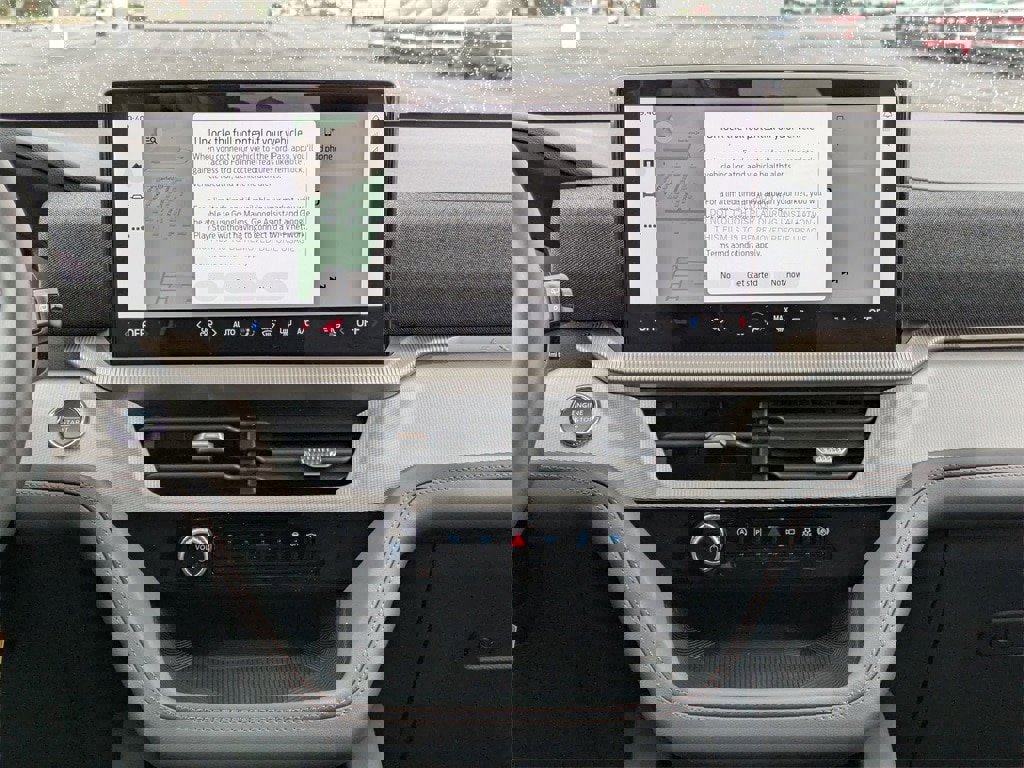 New 2025 Ford Explorer Active image 13