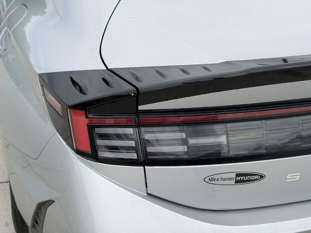 Certified 2026 Hyundai Sonata Blue FWD image 11