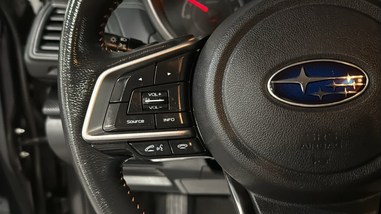 Used 2019 Subaru Crosstrek 2.0i Premium AWD/4WD image 12