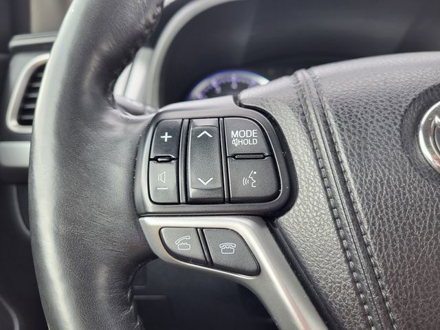 Used 2015 Toyota Highlander Limited Platinum image 23