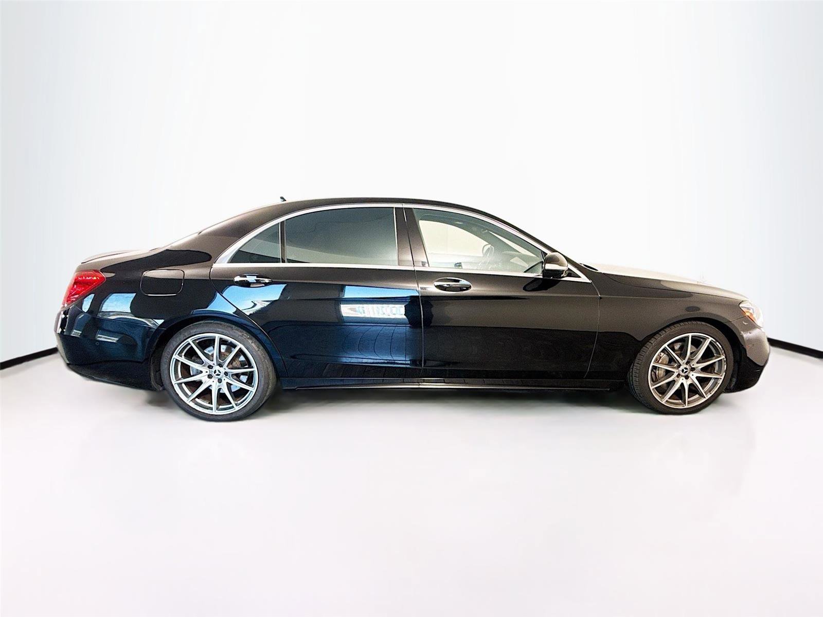 Used 2020 Mercedes-Benz S 450 Sedan image 13