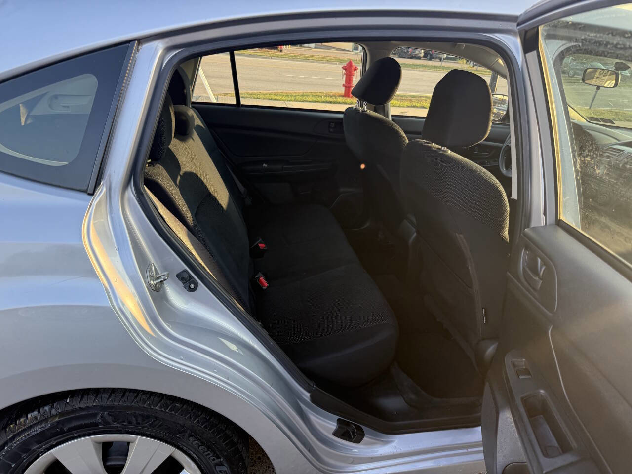 Used 2013 Subaru Impreza 2.0i image 7