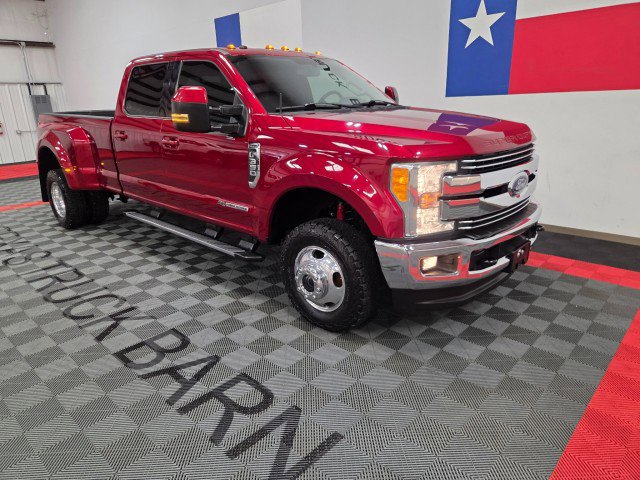 Used 2017 Ford F350 Lariat w/ FX4 Off-Road Package image 24