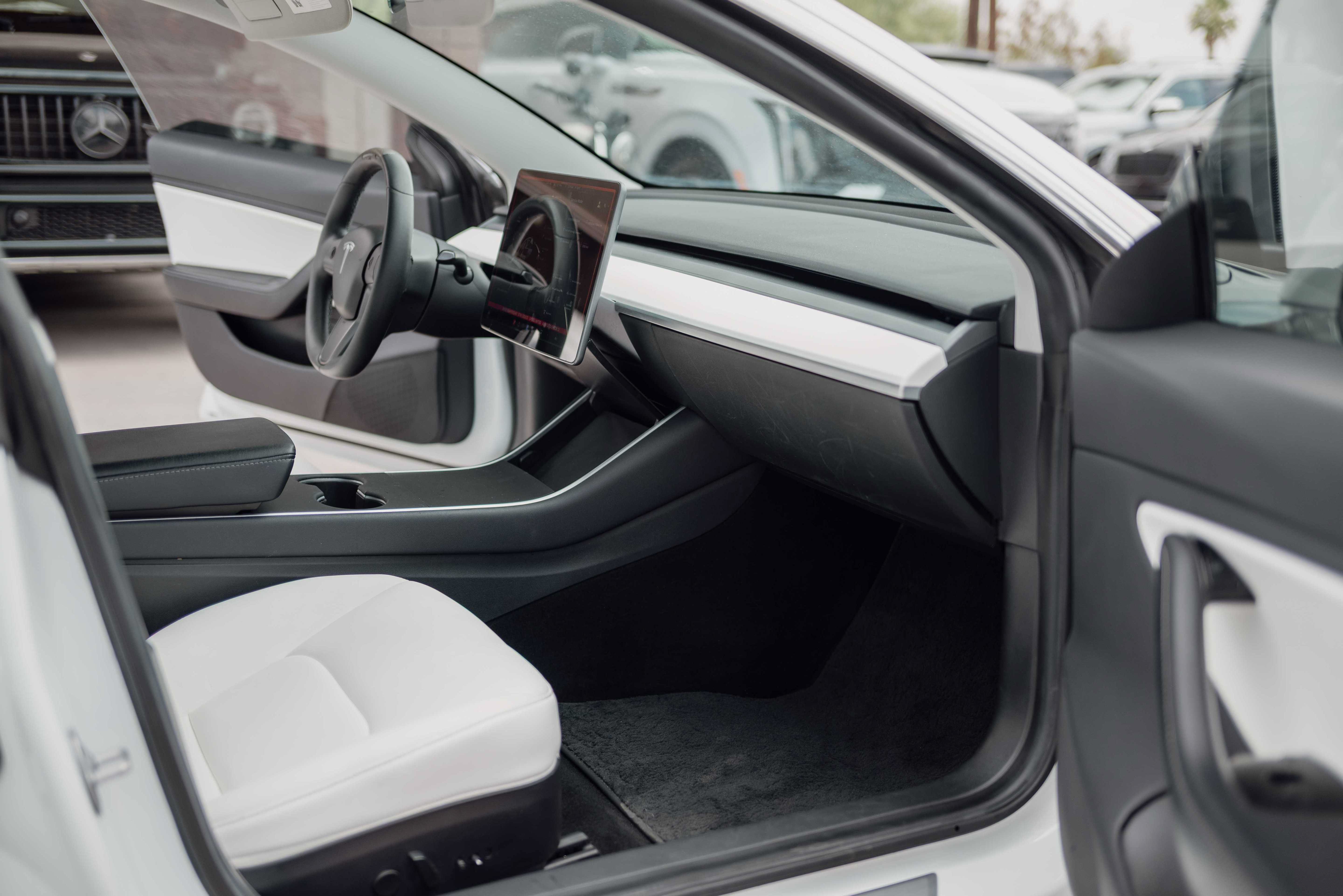 Used 2019 Tesla Model 3 Long Range AWD/4WD image 11