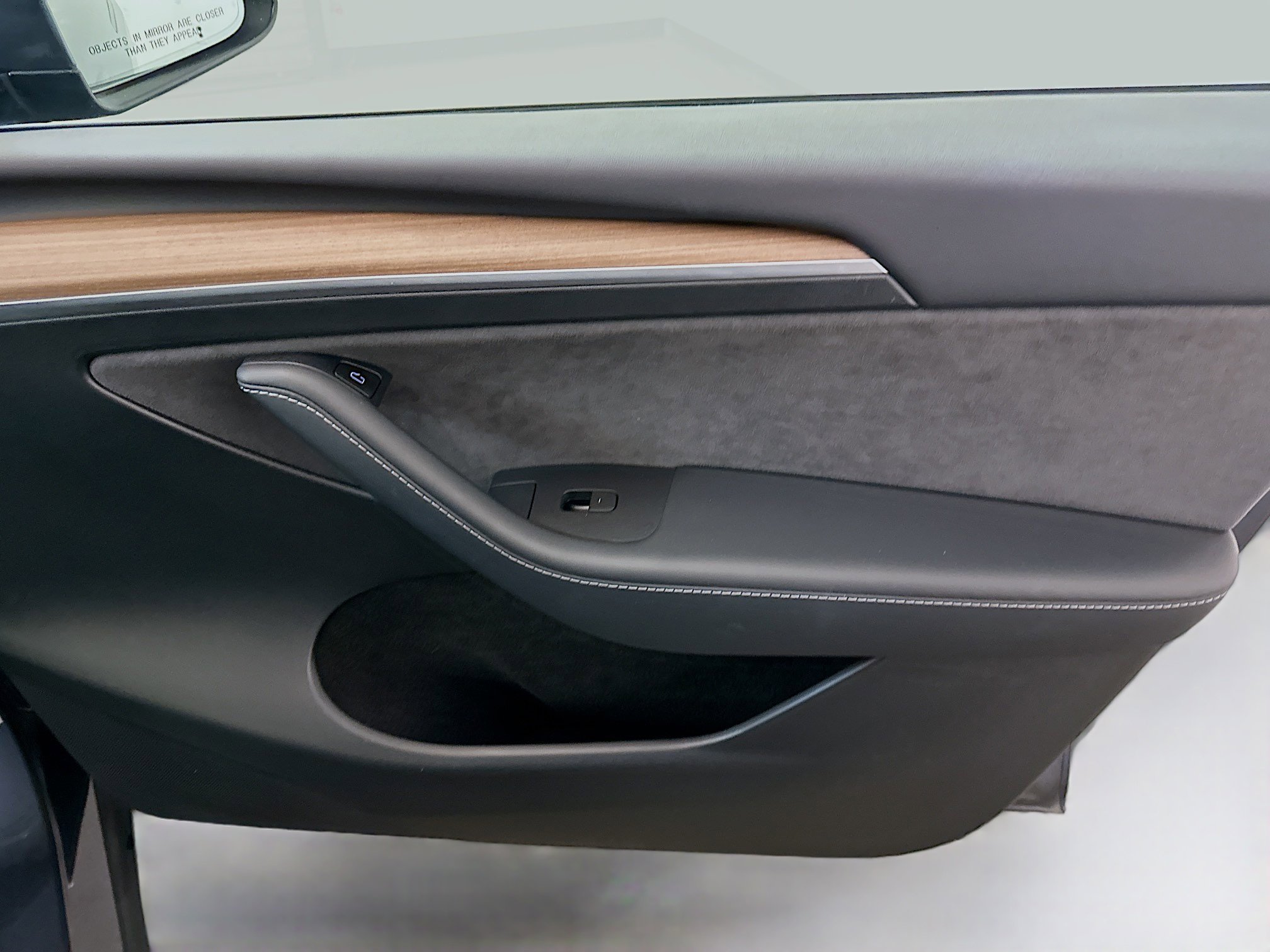 Used 2023 Tesla Model Y Long Range image 35