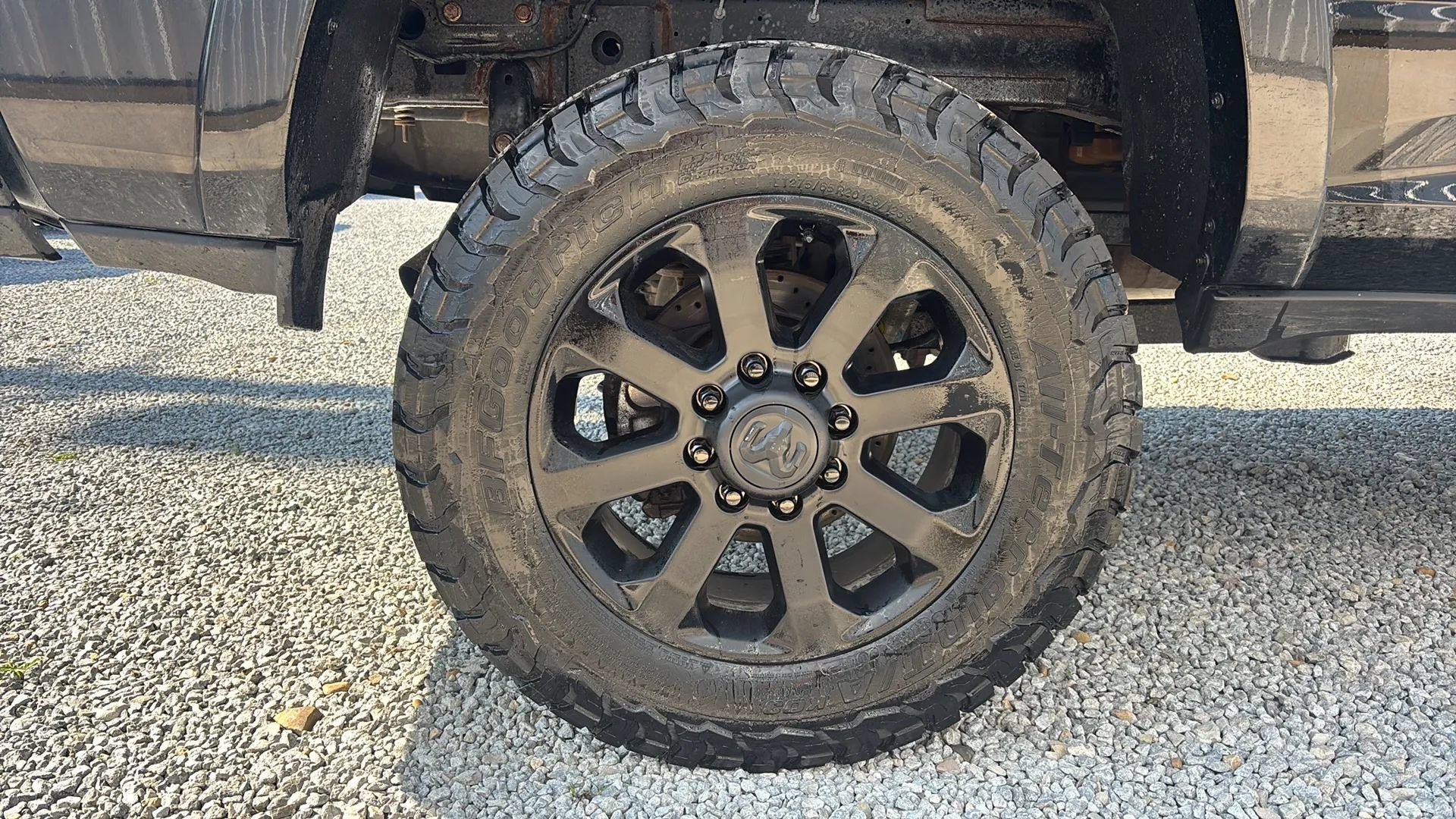 Used 2019 RAM 2500 Laramie AWD/4WD image 9