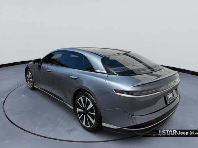 Used 2025 Lucid Air Pure RWD image 7