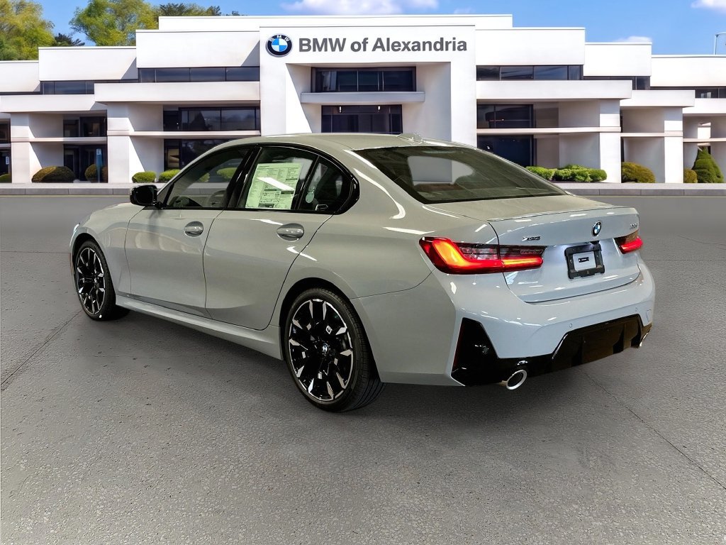 New 2026 BMW 330i xDrive Sedan w/ M Sport Package AWD/4WD image 7