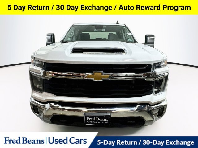 Used 2024 Chevrolet Silverado 2500 LT w/ All Star Edition AWD/4WD image 3