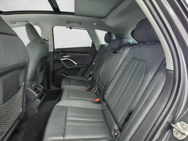 Used 2025 Audi Q5 Premium Plus w/ Premium Plus AWD/4WD image 22