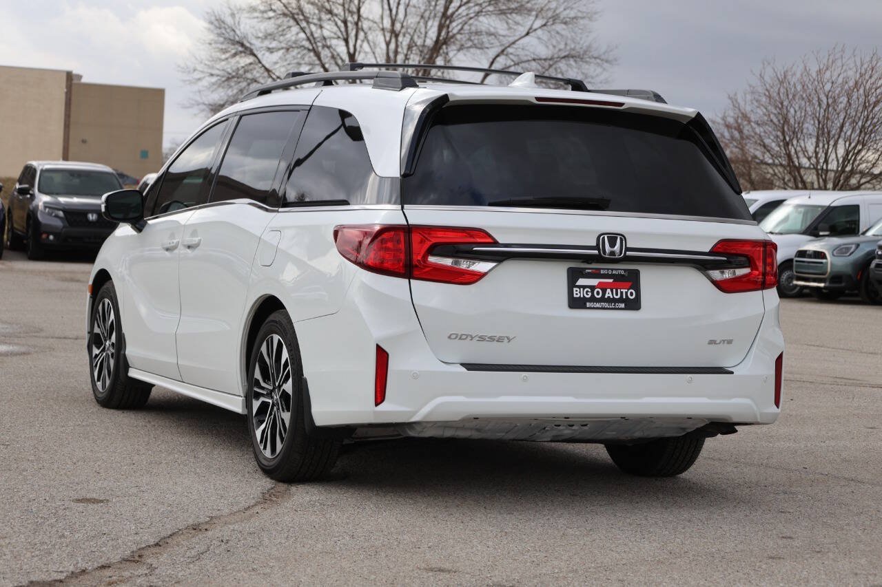 Used 2025 Honda Odyssey Elite image 11