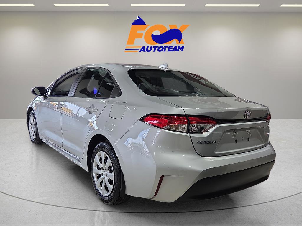 Certified 2025 Toyota Corolla LE image 3