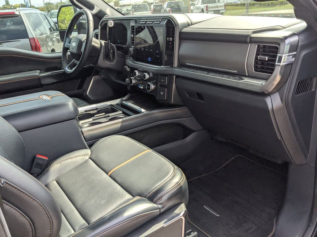 Certified 2024 Ford F250 Platinum w/ Tremor Off-Road Package image 14