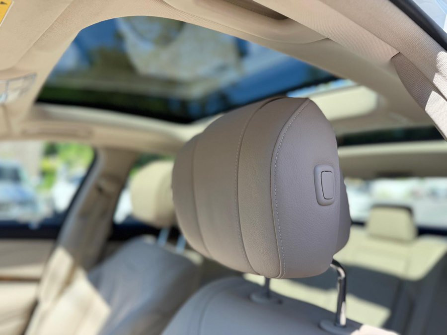 Used 2015 Mercedes-Benz S 550 4MATIC Sedan image 15