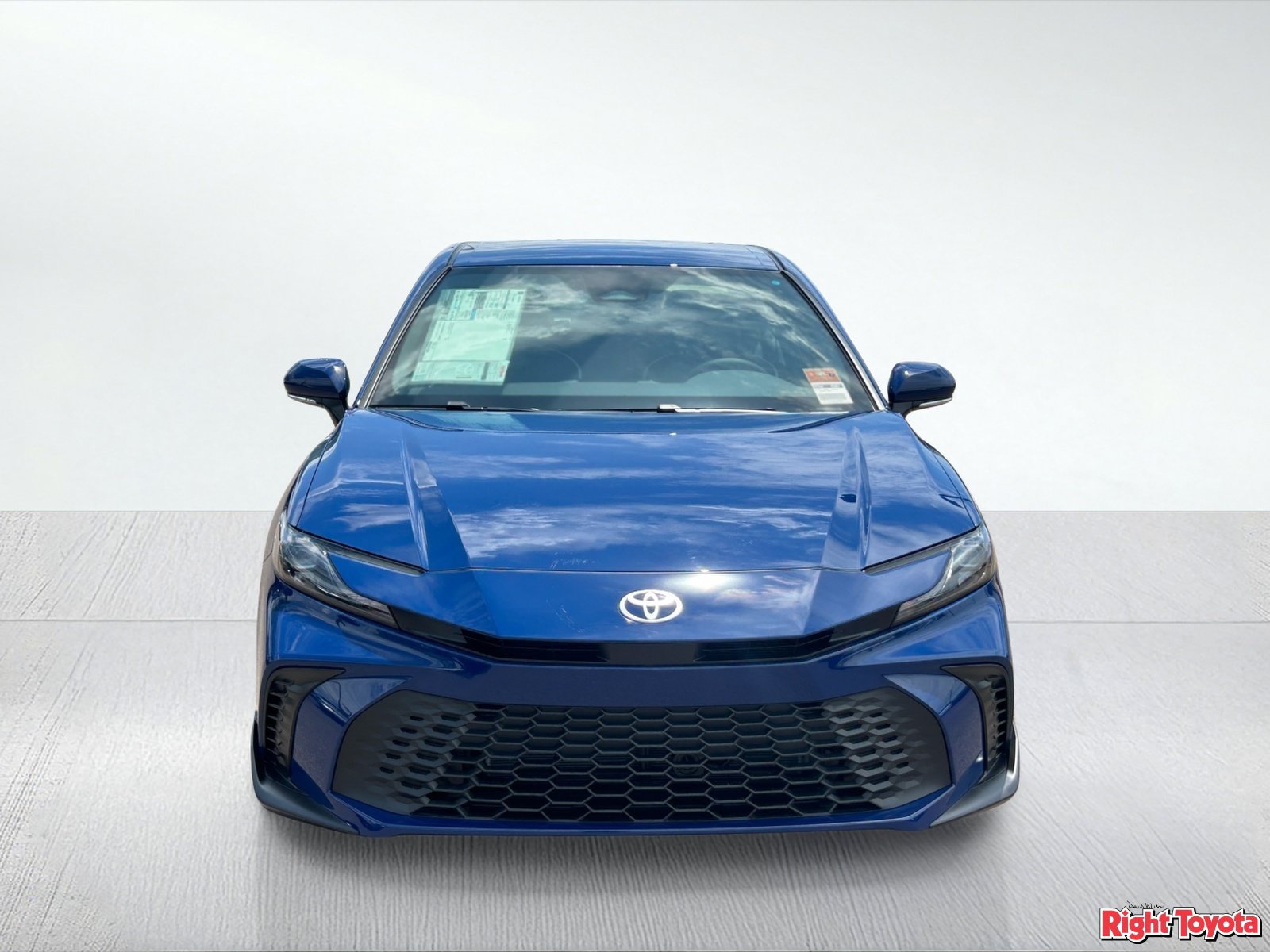 New 2026 Toyota Camry SE FWD image 9