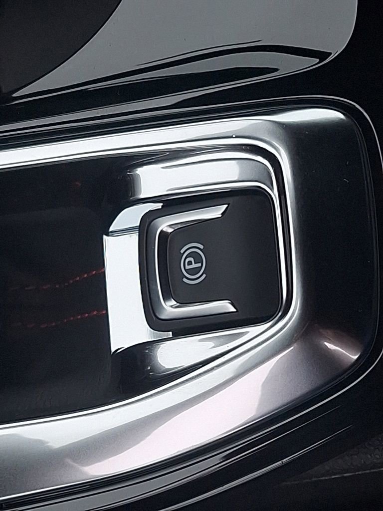 New 2026 Chevrolet Trax RS w/ Driver Confidence Package image 38