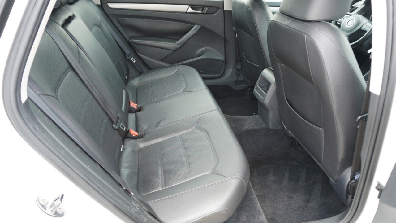 Used 2014 Volkswagen Passat 1.8T Wolfsburg Edition FWD image 30