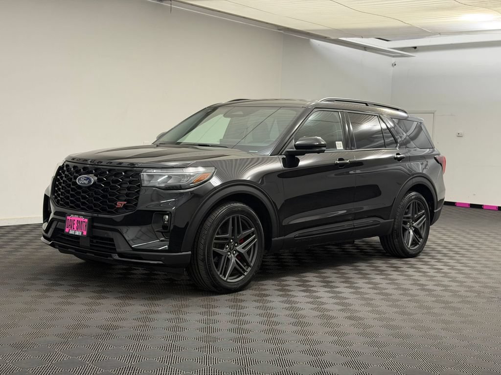 Used 2025 Ford Explorer ST AWD/4WD image 1