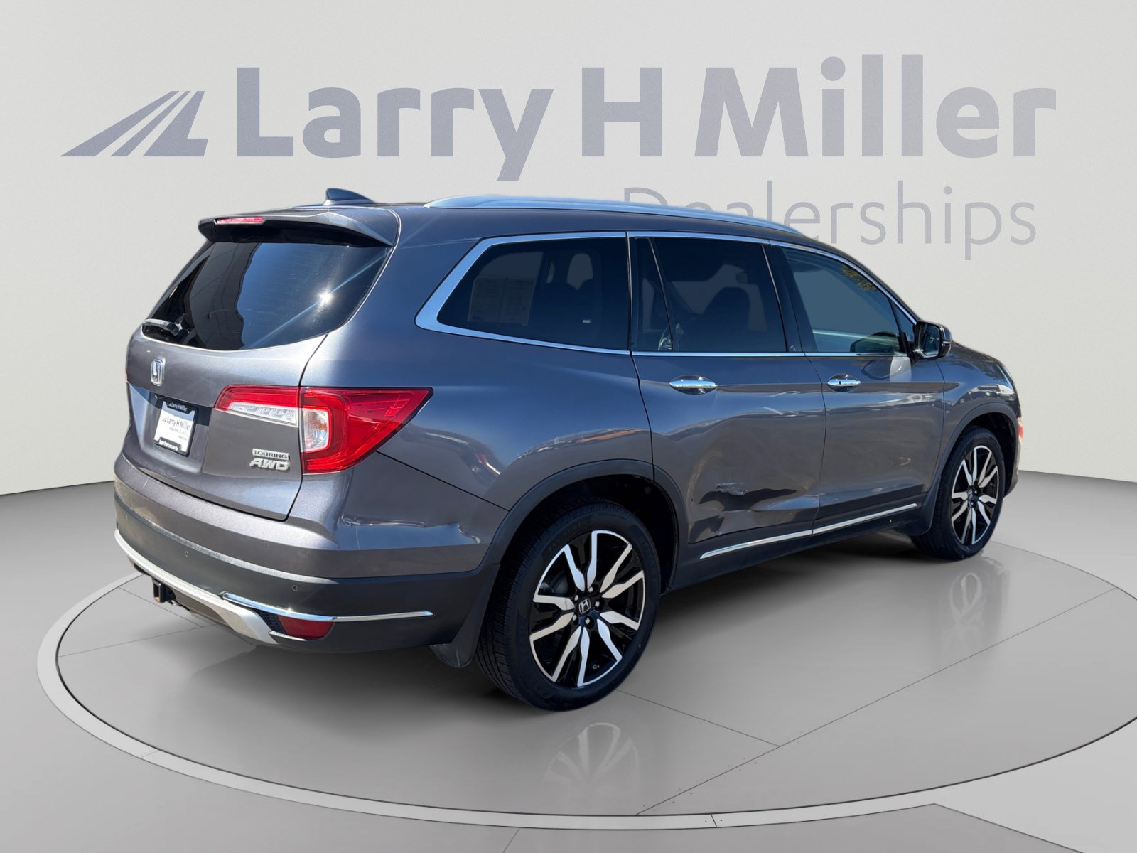 Used 2019 Honda Pilot Touring image 5