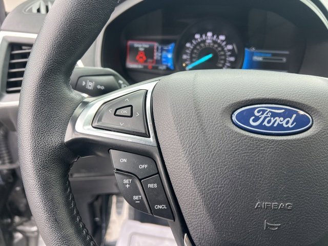 Used 2024 Ford Edge Titanium image 28
