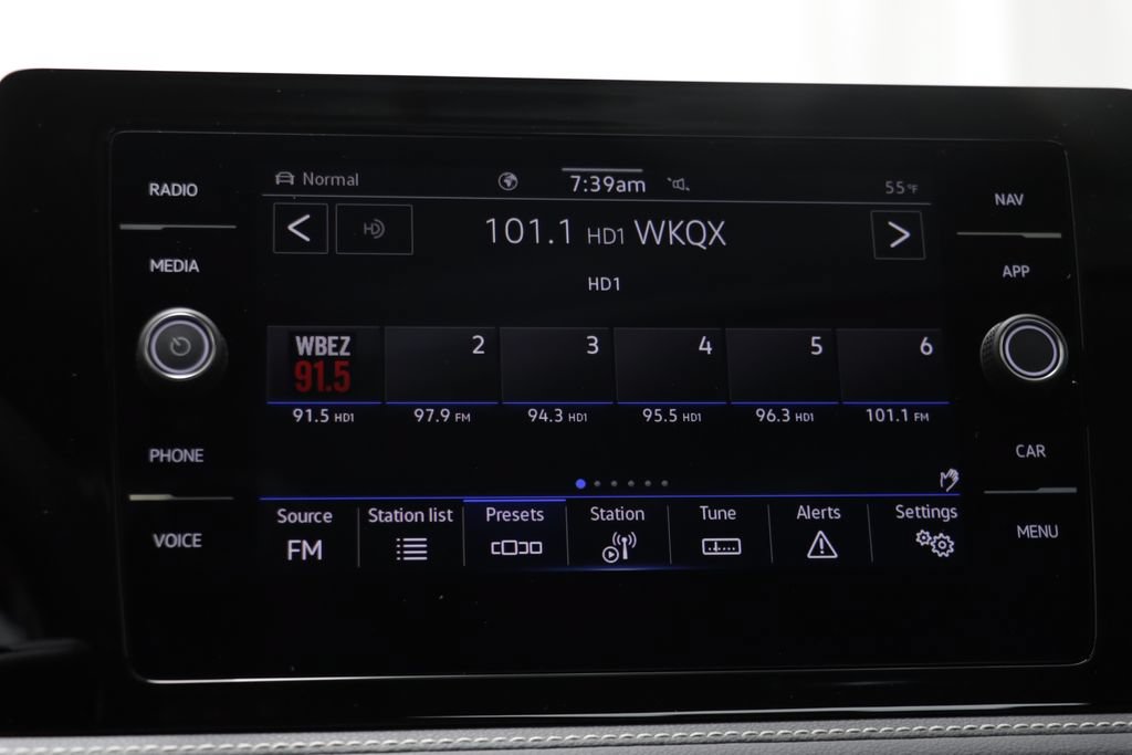 New 2027 Volkswagen Jetta SEL FWD image 10