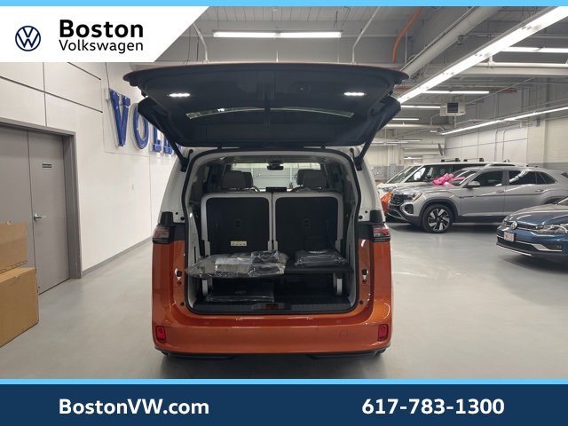 New 2025 Volkswagen ID. Buzz 1st Edition image 24