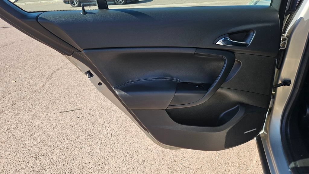 Used 2011 Buick Regal CXL w/ RL6 Preferred Equipment Group FWD image 23