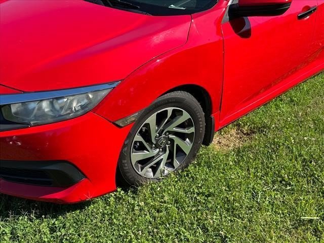 Used 2018 Honda Civic EX image 5