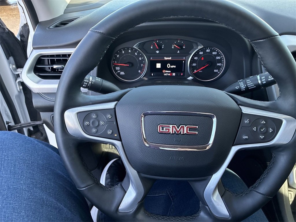 Used 2023 GMC Acadia SLT w/ Elevation Edition image 14