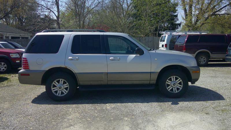 Used 2003 Mercury Mountaineer Luxury image 3