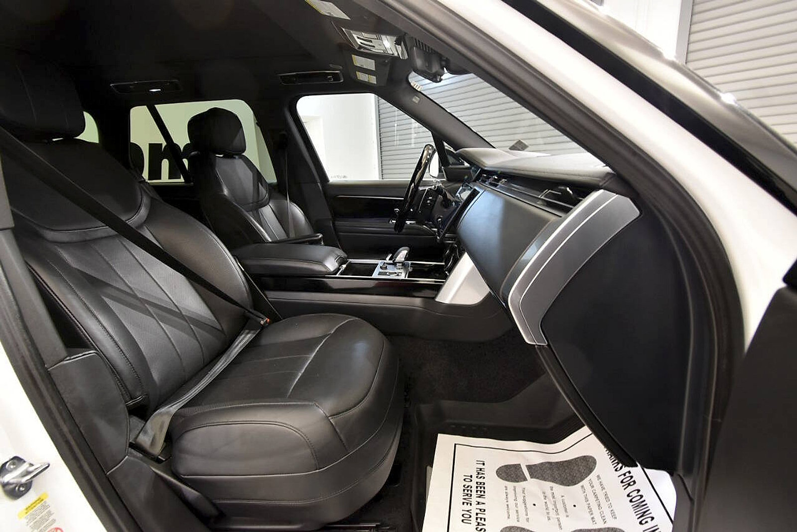 Used 2023 Land Rover Range Rover SE AWD/4WD image 17
