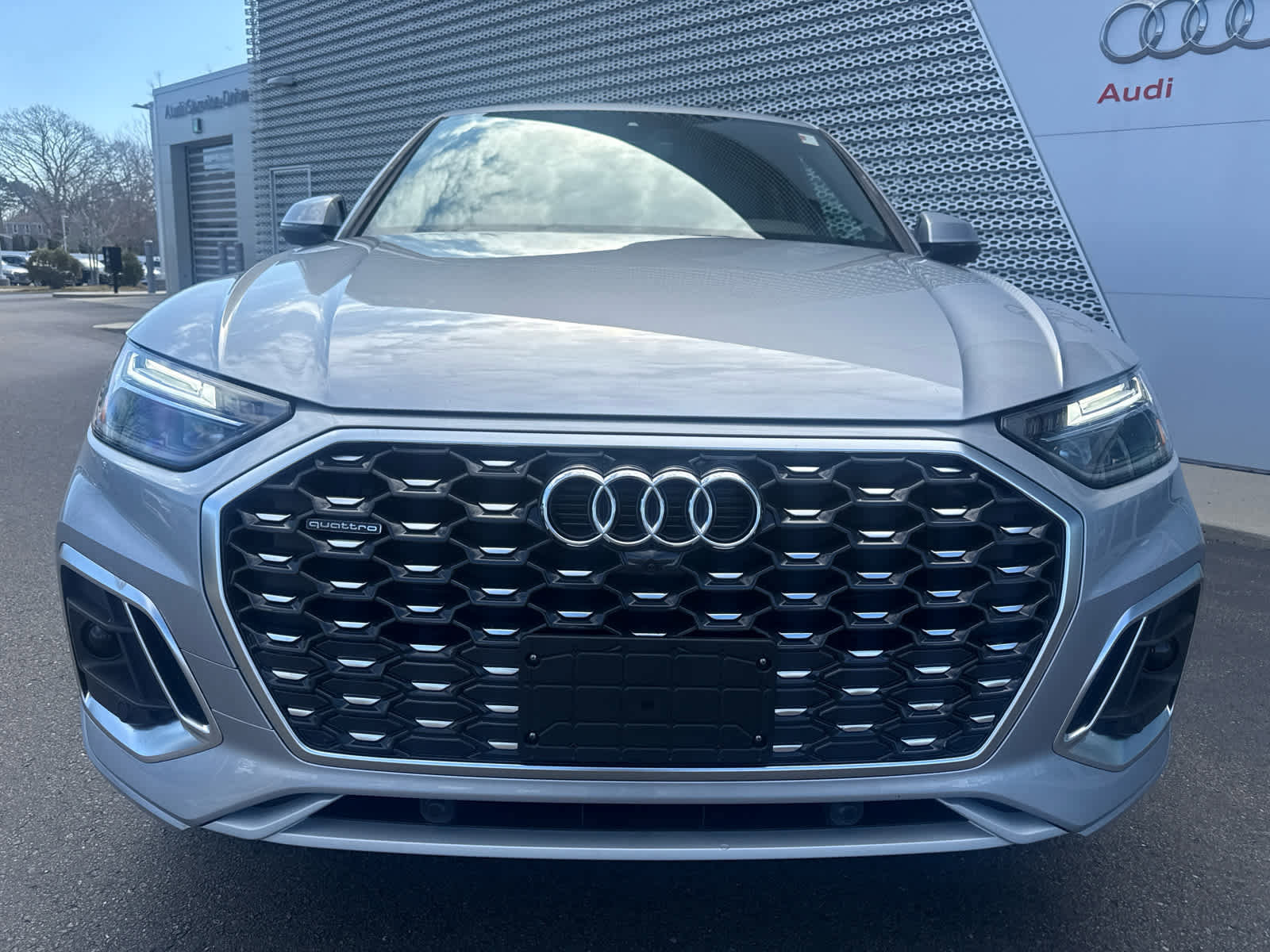 Used 2025 Audi Q5 2.0T Premium Plus w/ Premium Plus Package image 3