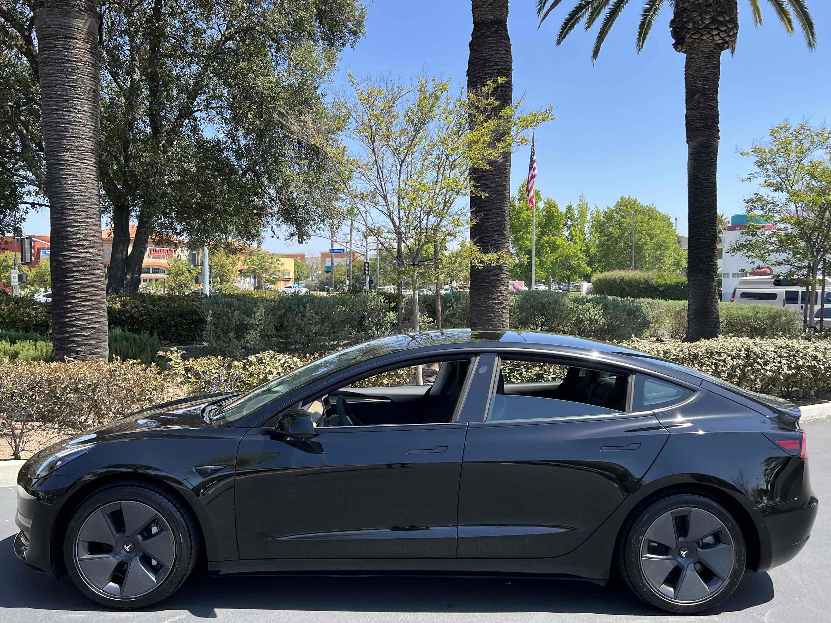 Used 2021 Tesla Model 3 Standard Range Plus RWD image 15