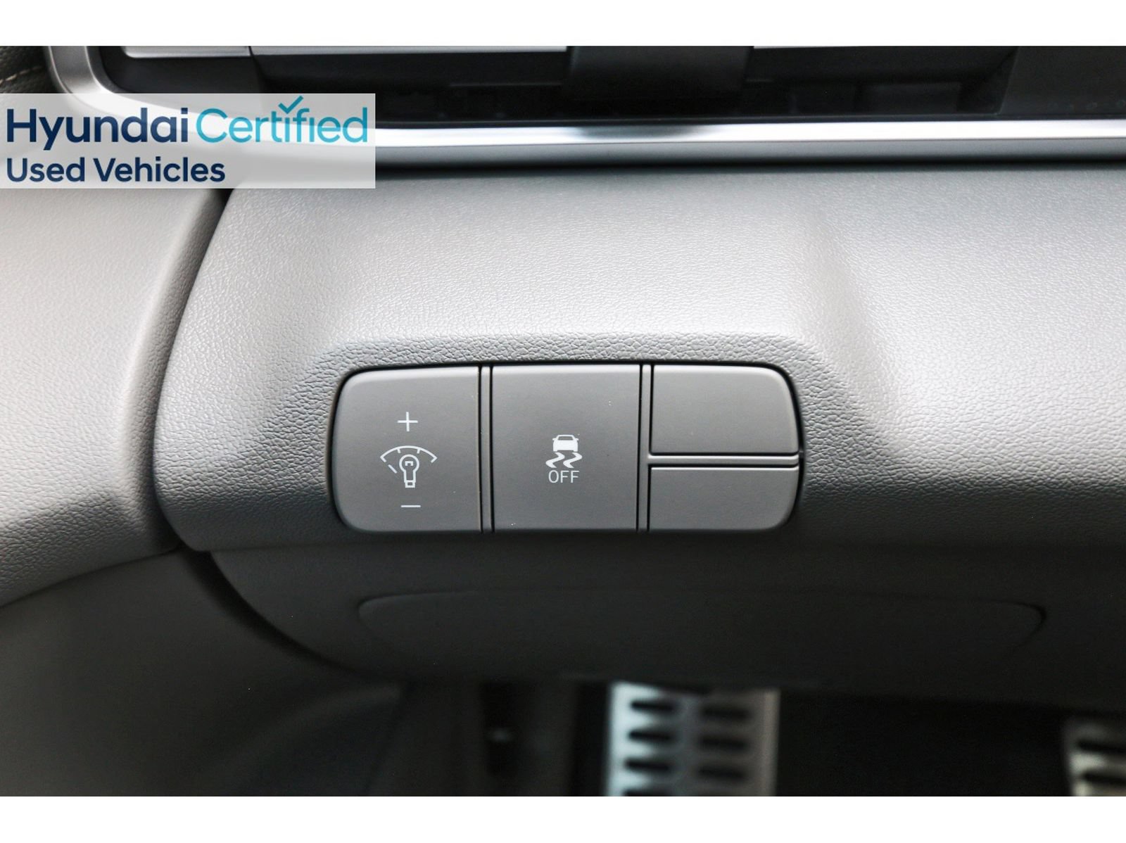 Used 2025 Hyundai Elantra Sport FWD image 22