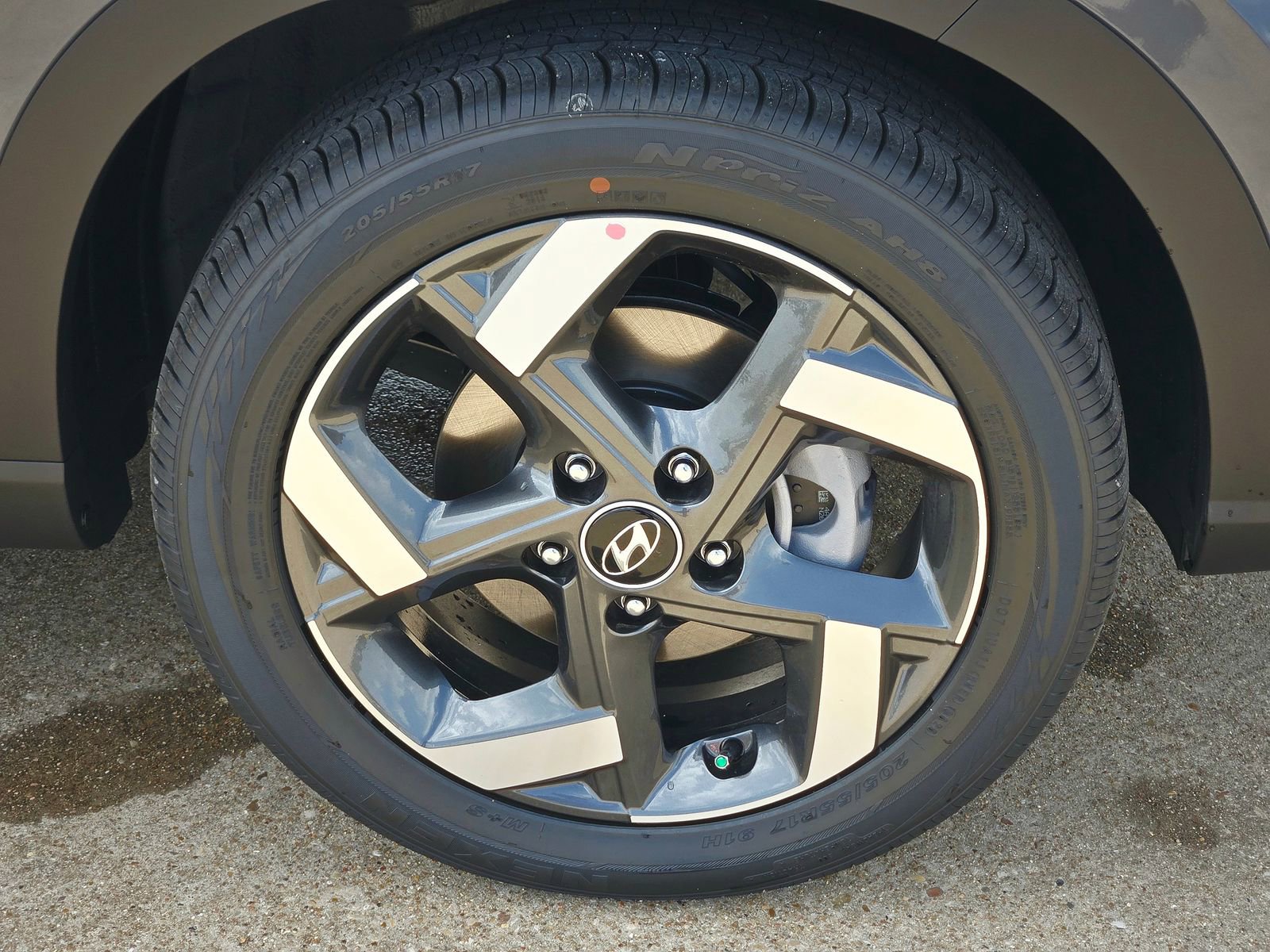New 2026 Hyundai Venue SEL FWD image 7