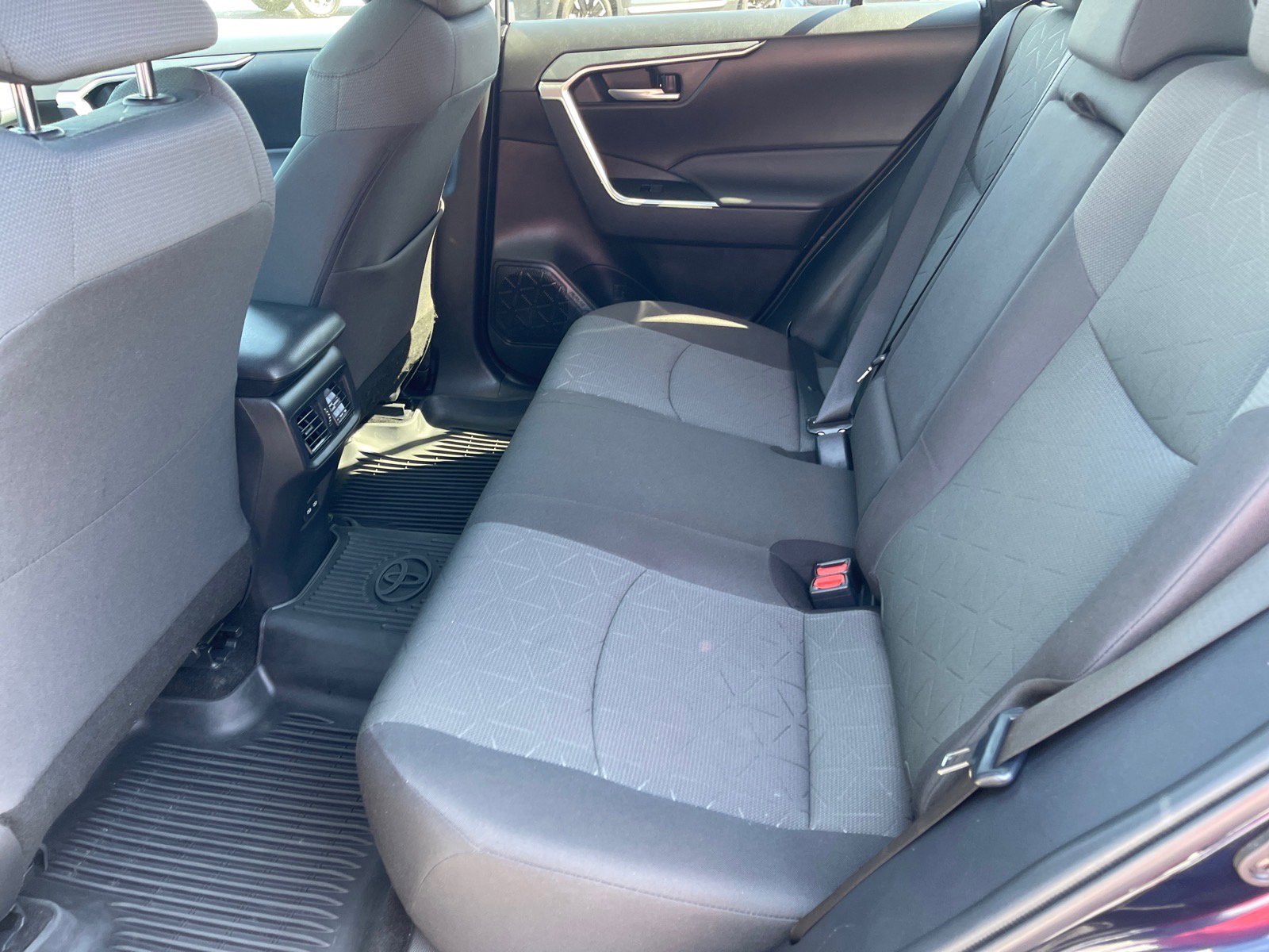 Used 2024 Toyota RAV4 XLE image 12