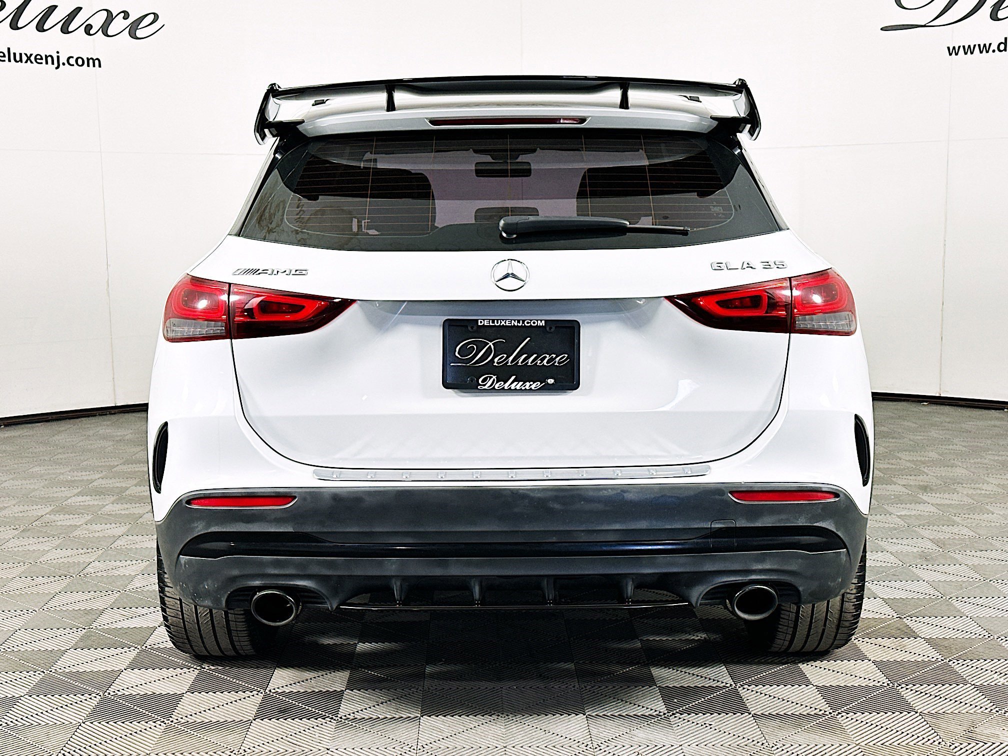 Used 2022 Mercedes-Benz GLA 35 AMG 4MATIC w/ AMG Aerodynamic Package image 5