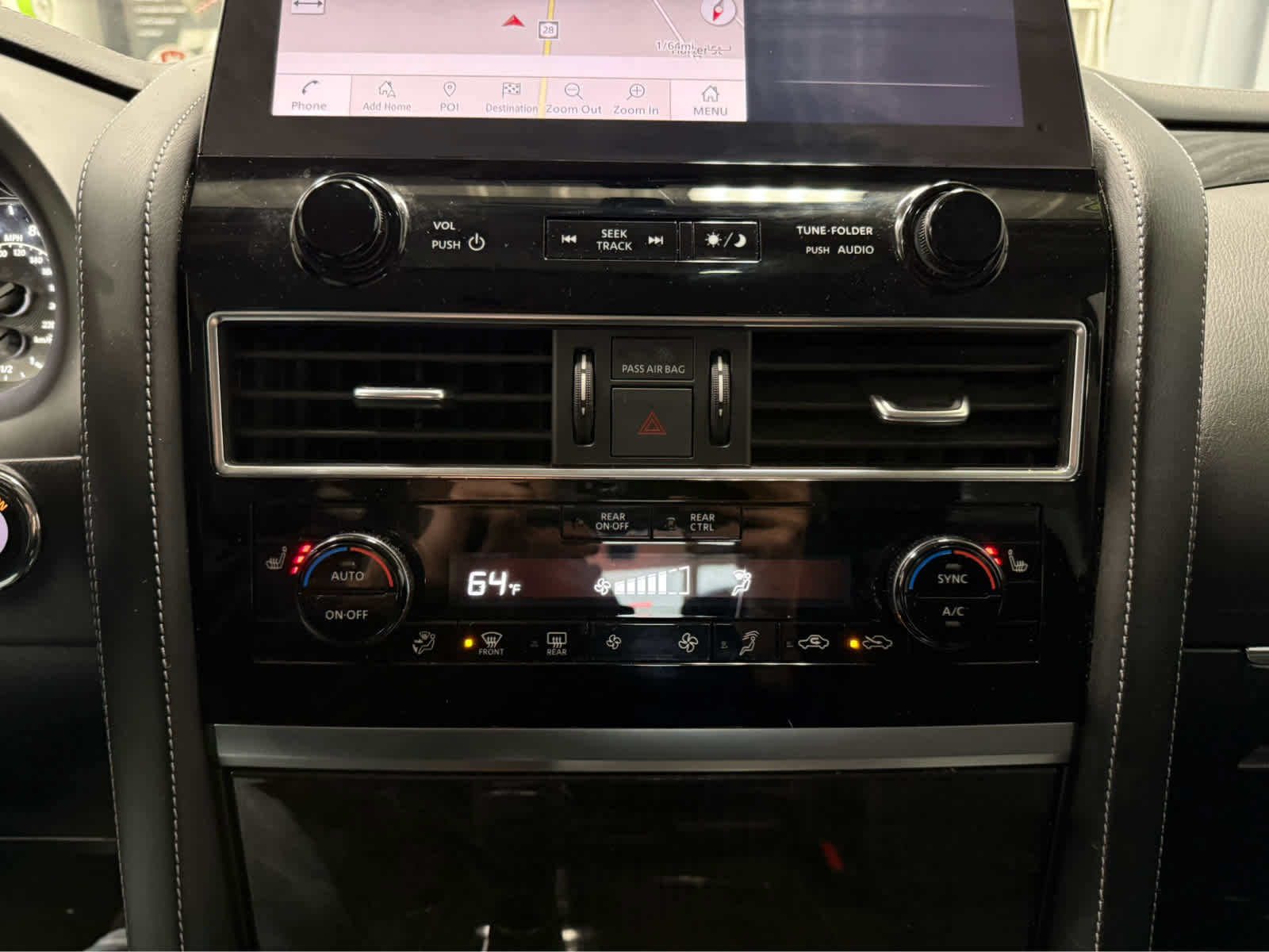 Used 2024 INFINITI QX80 Luxe w/ Cargo Package image 17