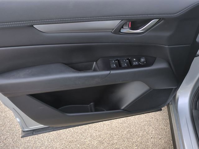 Used 2021 MAZDA CX-5 Touring image 12