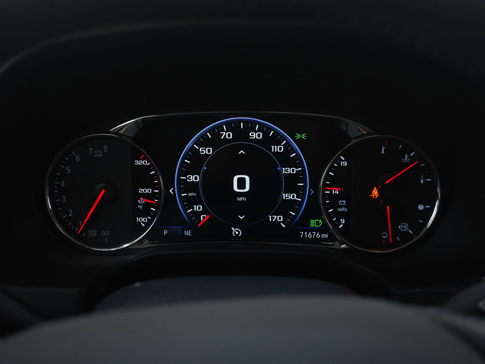 Used 2021 GMC Acadia Denali w/ GMC Pro Grade Package image 23