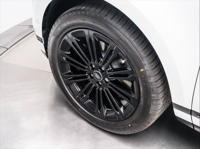 New 2026 Land Rover Range Rover Evoque Hoxton AWD/4WD image 12