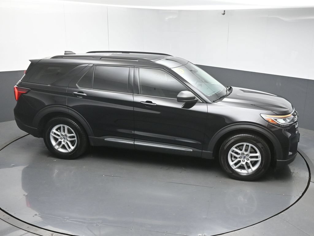 Used 2025 Ford Explorer Active RWD image 49