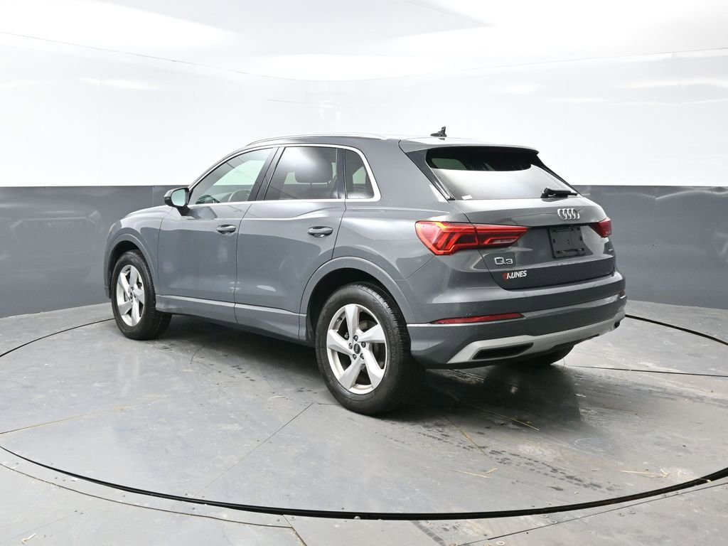 Used 2021 Audi Q3 2.0T Premium image 9