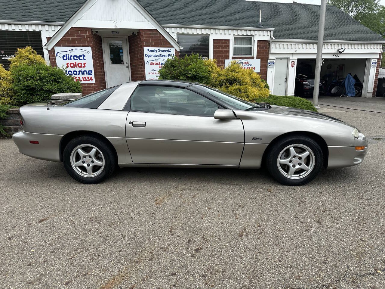 Used 2002 Chevrolet Camaro LT RWD image 9