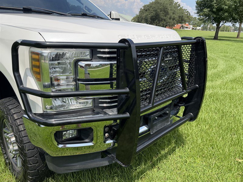 Used 2019 Ford F250 Lariat w/ Lariat Value Package AWD/4WD image 13