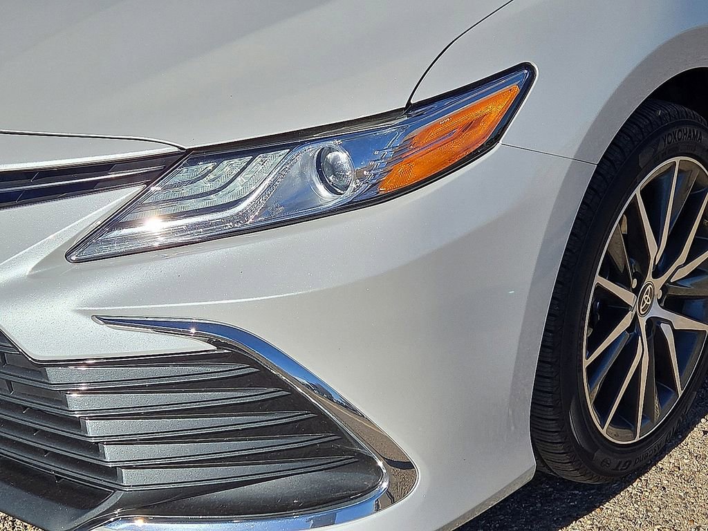 Used 2023 Toyota Camry XLE image 10